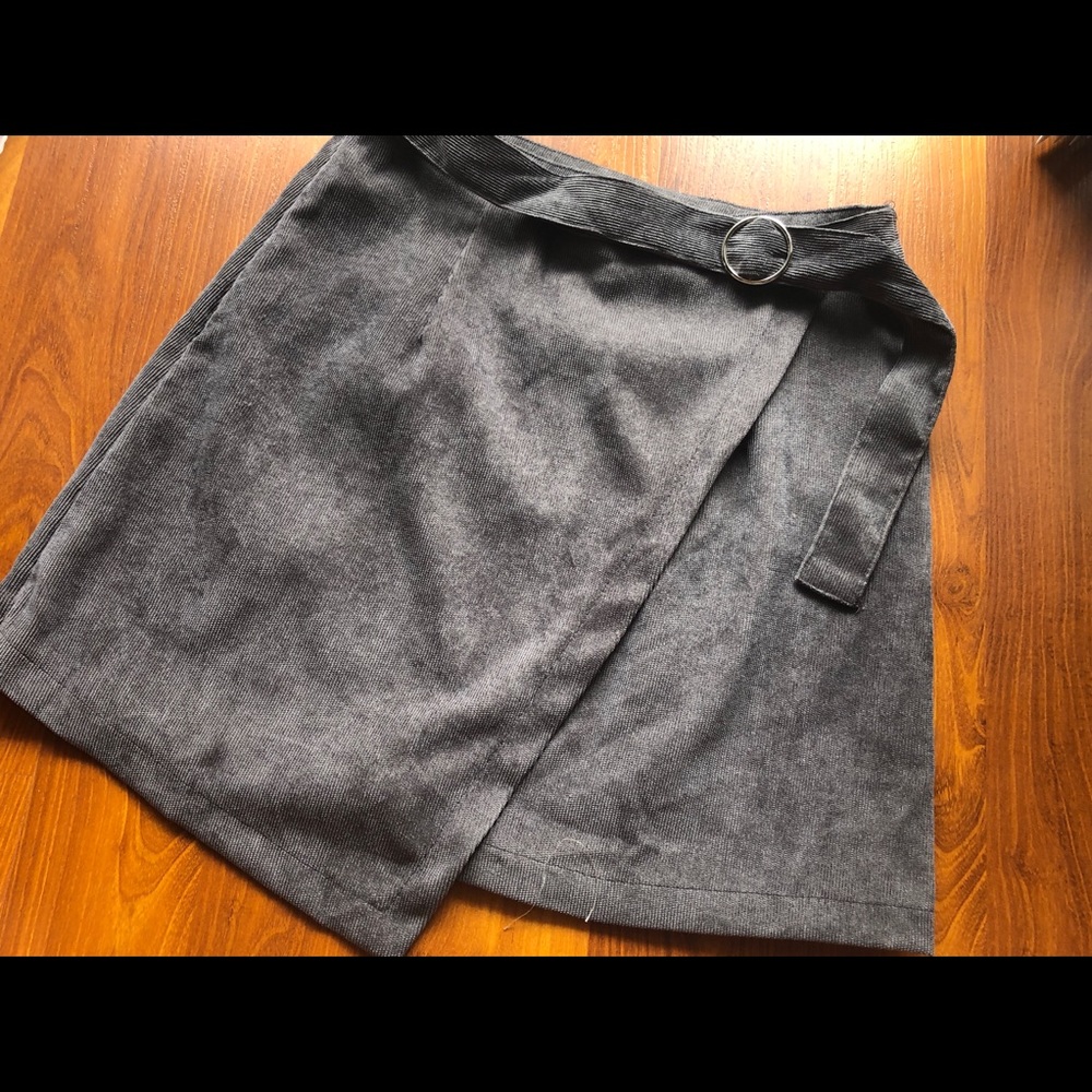 Corduroy Belted mini skirt